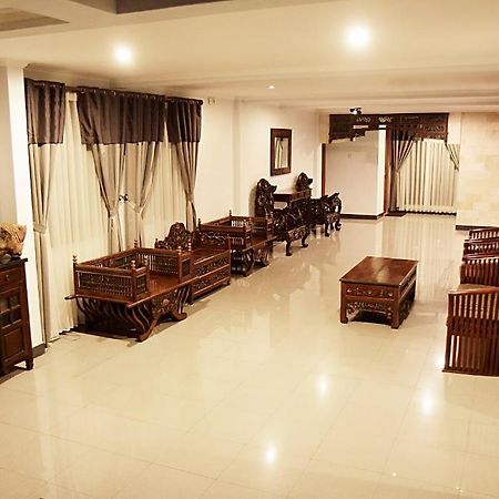 โลตัส บันดุง โฮเต็ล คาเฟ่ แอนด์ มีตติ้ง เพลซ Hotel ภายนอก รูปภาพ