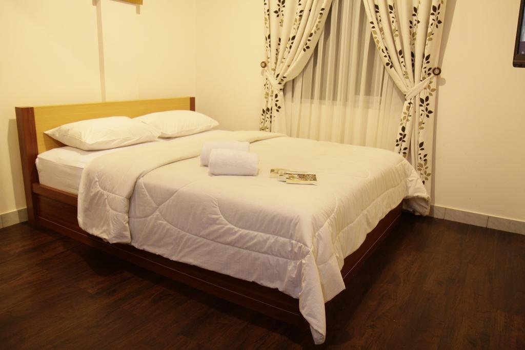 โลตัส บันดุง โฮเต็ล คาเฟ่ แอนด์ มีตติ้ง เพลซ Hotel ห้อง รูปภาพ